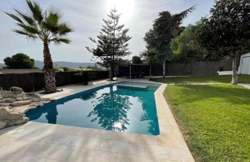 CASA CON JARDIN, SAUNA, PISCINA PRIVADA y NATURALEZA CERCA DE BARCELONA - Foto 9