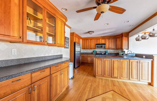 HV Spacious Retreat w Pool No Cleaning Fee - Foto 34