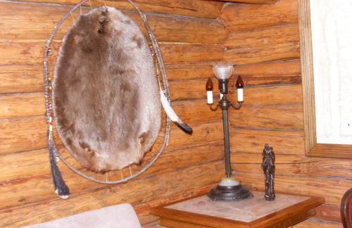 Traditional Log Cabin Rental with Deck in the Pine Forests of Columbus, Montana - Foto 18