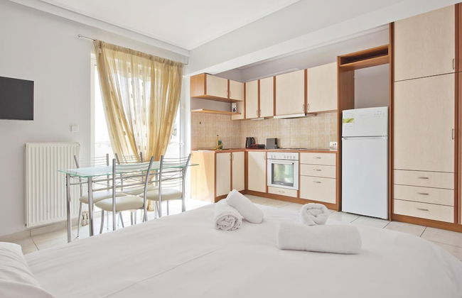 Saronikos in Piraeus - Foto 1