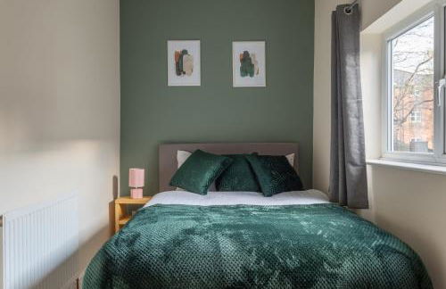 Milton Stays - Cosy 2 Bed House, 2 Floors, 15 min Walk to City Center, for up to 6 - Period Features, Cottage Style, Fireplace, Superfast Wi-Fi, Private Garden, Free On Street Parking - Foto 13