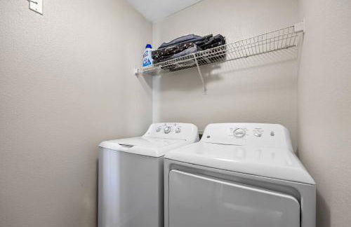 Courts & Pool - Sleeps 12 - Family Oasis - Photo 43