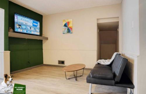 Cozy Windsor Park Stay 1BR1BA Workspace - Foto 8