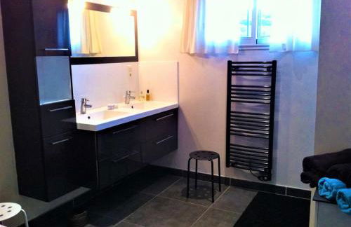 Villa Moderne à Vagnas: Piscine Chauffée, 6 Pers, Proche Vallon Pont d’Arc - FR-1-382-176 - Foto 9