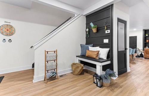 Spacious 4BR House Near Downtown, Perfect for Groups & Pets - Foto 43