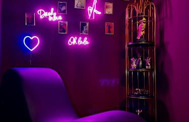 Suite mit Whirlpool, Sauna, Pole Dance und mehr - Foto 22