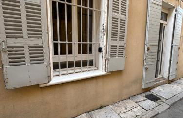 T2 centre historique la Ciotat - Foto 29