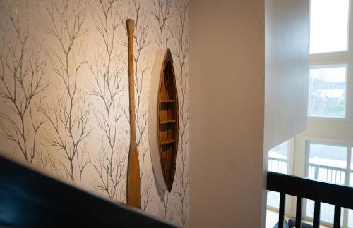 '"Luxury Mountain Getaway'" Sauna, Hot Tub, Massage Chair, Pool Table - Photo 21