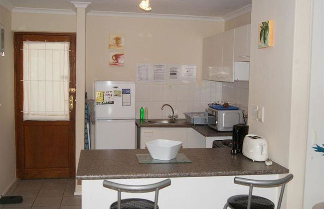 Serengeti Self Catering Units - Photo 9