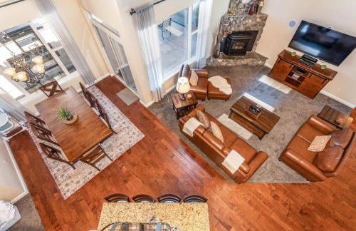 Mountain Elegance w/ pool, spa, projector - Foto 40