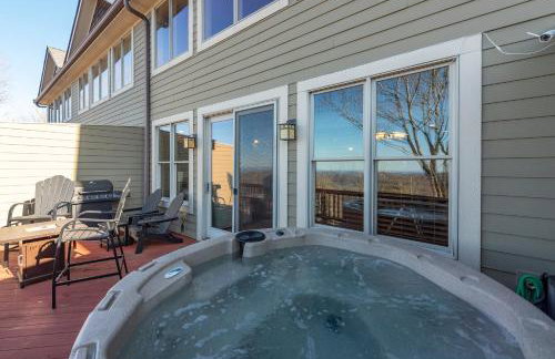 Wolf's Den~Views~Hot Tub~Home Theater~Hatley Ski! - Foto 23