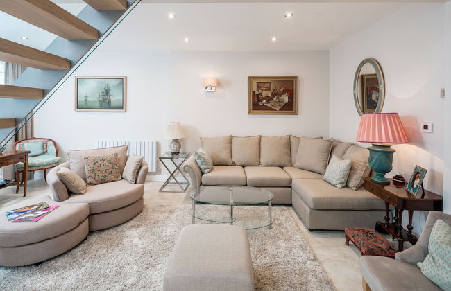 JOIVY Fabulous 4Br House W/Terrace At The Heart Of Notting Hill - Photo 14