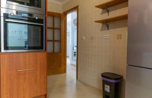 Beautiful 3 Bed Townhouse with landscaped communal pool area - Foto 13