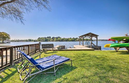 On-Site Lake Conroe Access - Updated Cabin Rental - Photo 3