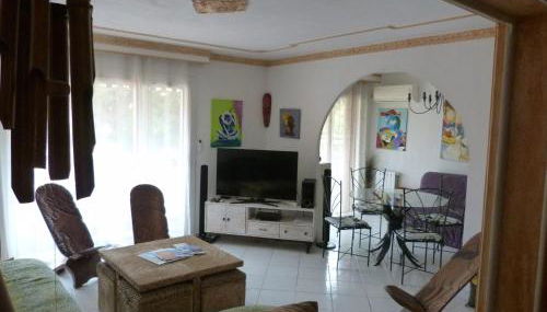 Au centre du Pradet et à 15 mn à pied des plages - Foto 3