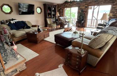 Peaceful 4 bedroom Lakehouse with no neighbors - Foto 22