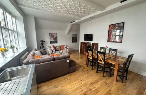 Superb City Centre apt with parking - Photo 5