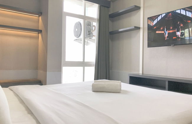 Minimalist And Cozy Studio Bale Hinggil Apartment - Foto 9