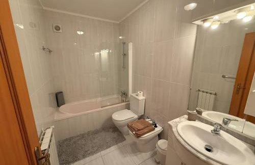 Cozy and Quiet Apartment near the Center - Foto 18