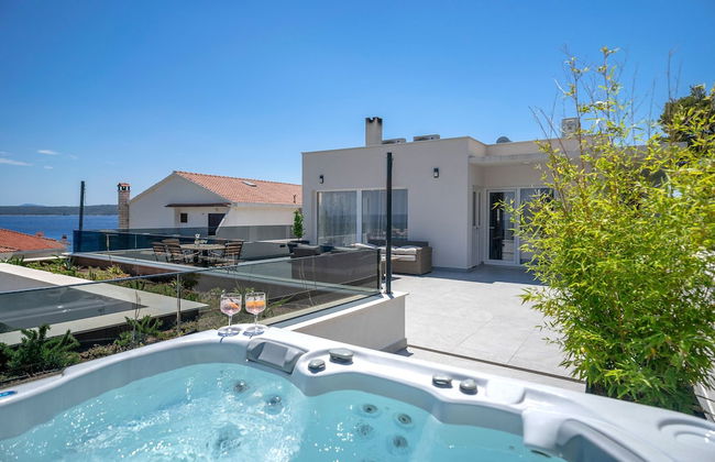 Exclusive Seafront Suites with hot tub - Foto 26