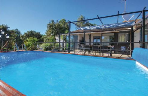 Beautiful Home In Signes - Foto 1