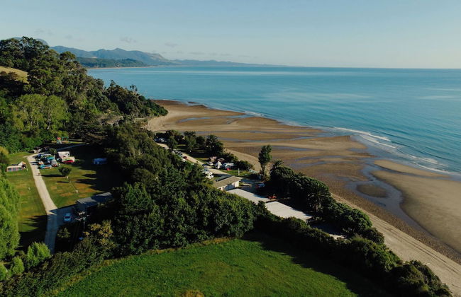 Golden Bay Holiday Park - Photo 17