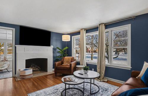 3-Bedroom House Near Notre Dame with Parking - Foto 1