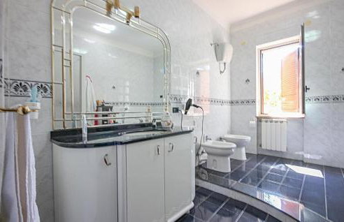3 Bedroom Lovely Home In Capaccio Scalo - Foto 24