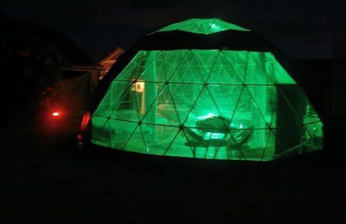 Lincoln Halo Dome,Hot Tub,6 beds, Projector - Groups OK - Foto 11