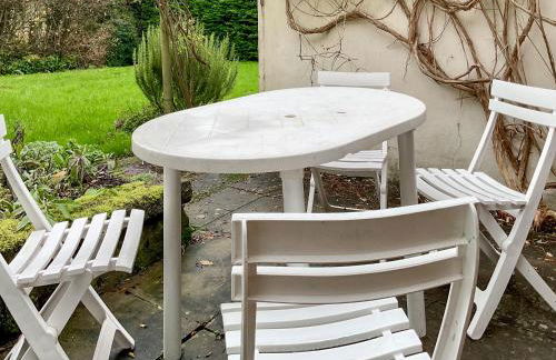 The Old School - Photo 21