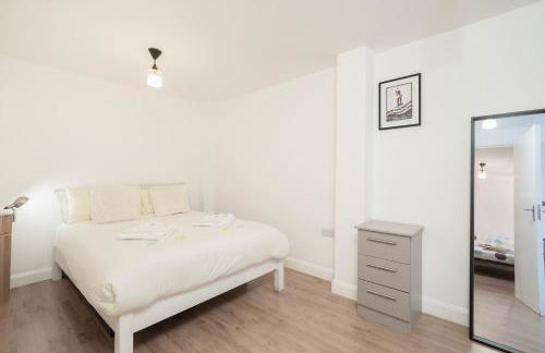 Modern one bedroom flat in Central London - Photo 8
