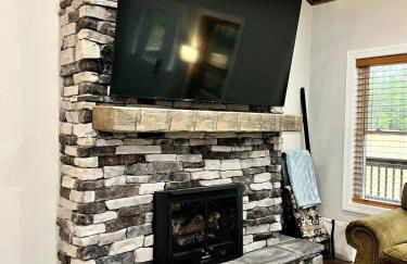 Adventure Cabin with Private Pond Near New River Gorge, Gauley & Summersville Lake - Foto 11