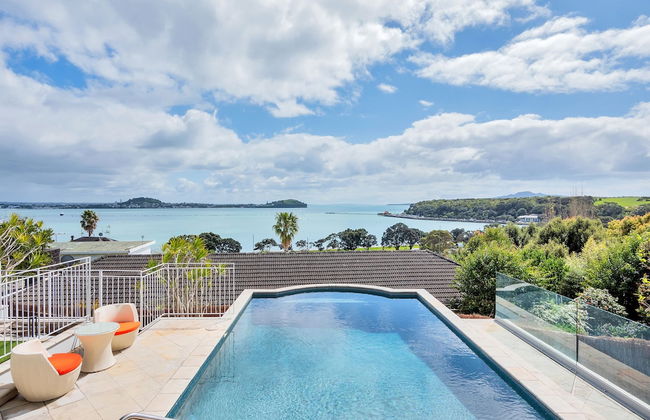 Magnificent Harbour View Villa in Orakei - Photo 29