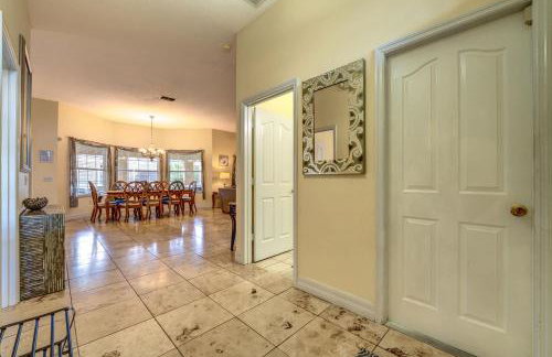 Vista Park Family Retreat with Pool - Foto 9