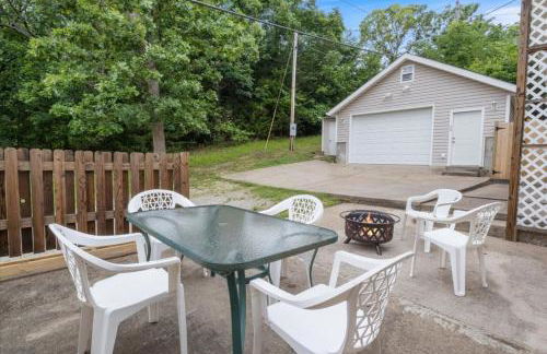 Lakefront Escape, Sunrise Views, Boat Slip & Community Dock Access - Foto 42