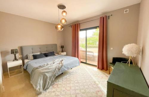 Luxurious 2 bedroom apartment with Spa facilities - Photo 2