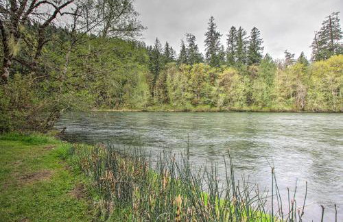 Vida Cabin with Yard and Grill on McKenzie River! - Foto 25