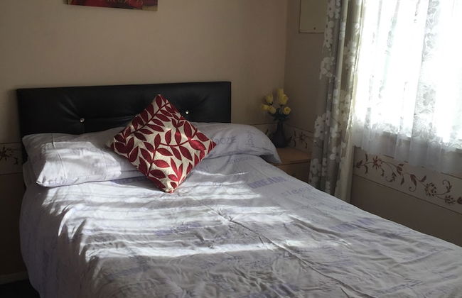 2 bed dog Friendly Chalet on Sunbeach Scratby - Foto 2