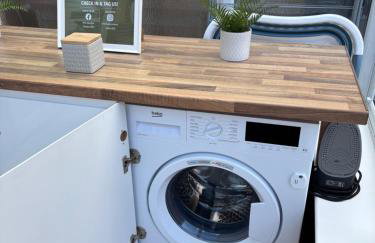 Cozy & Self Contained Garden Bungalow - Foto 22