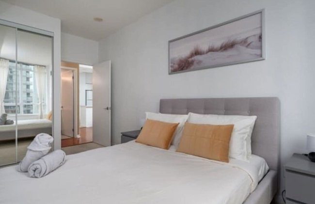 Fort York Suites Toronto - Photo 64