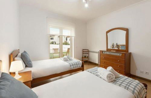 Casa das Grutas - Spacious villa with private parking - Photo 21