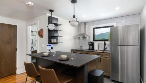 Cherry Street Loft (B) Pet-Friendly & In the Heart of Downtown Black Mtn! - Foto 2