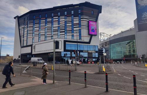 Penthouse-Like Apartment with City & Waterfront Views in Old Trafford with 500Mbps Internet and Netflix - Foto 30