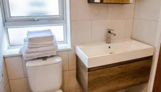 One Bed Flat Close to Station & River FREE PARKING - Foto 2