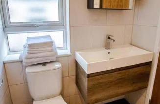 One Bed Flat Close to Station & River FREE PARKING - Foto 2