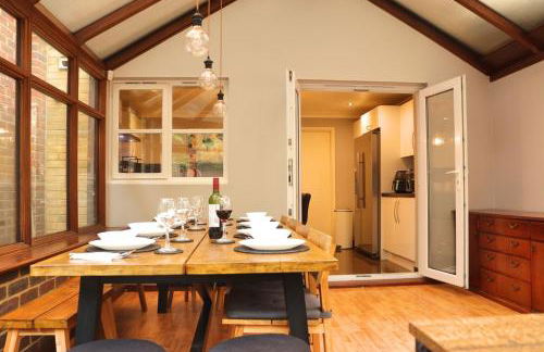 Heathrow Modern House with Parking & Fast WiFi - Foto 50