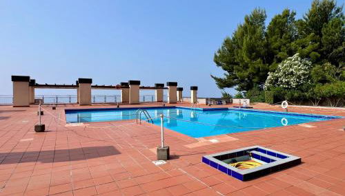 Bilocale con piscina condominiale - Foto 4