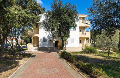 Apartments by the sea Vrsi - Mulo, Zadar - 5951 - Foto 2