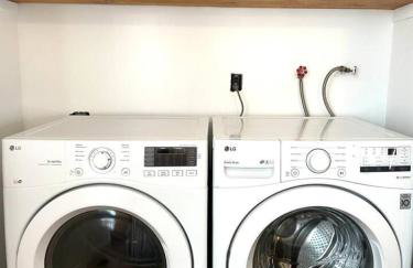 2 whole houses, Fire pit, Game room, feel at home. - Foto 28