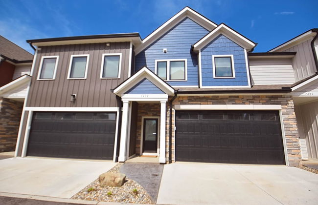 Brand New Luxury Townhouse Steps To Notre Dame Fire Place Fire pit 1418 - Foto 1